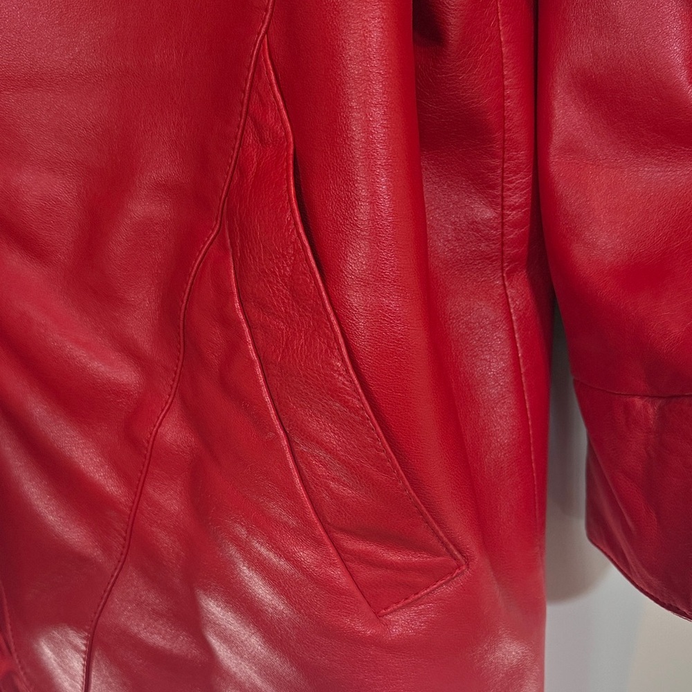 Vintage Erez Women's Red Leather Jacket - Picture 4 of 8
